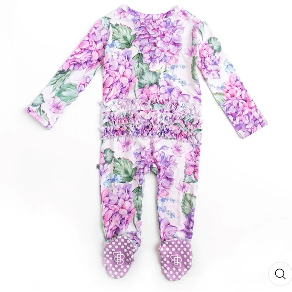 Bums & Roses Natural Bamboo Ruffle Baby Footie - Picture 4 of 7